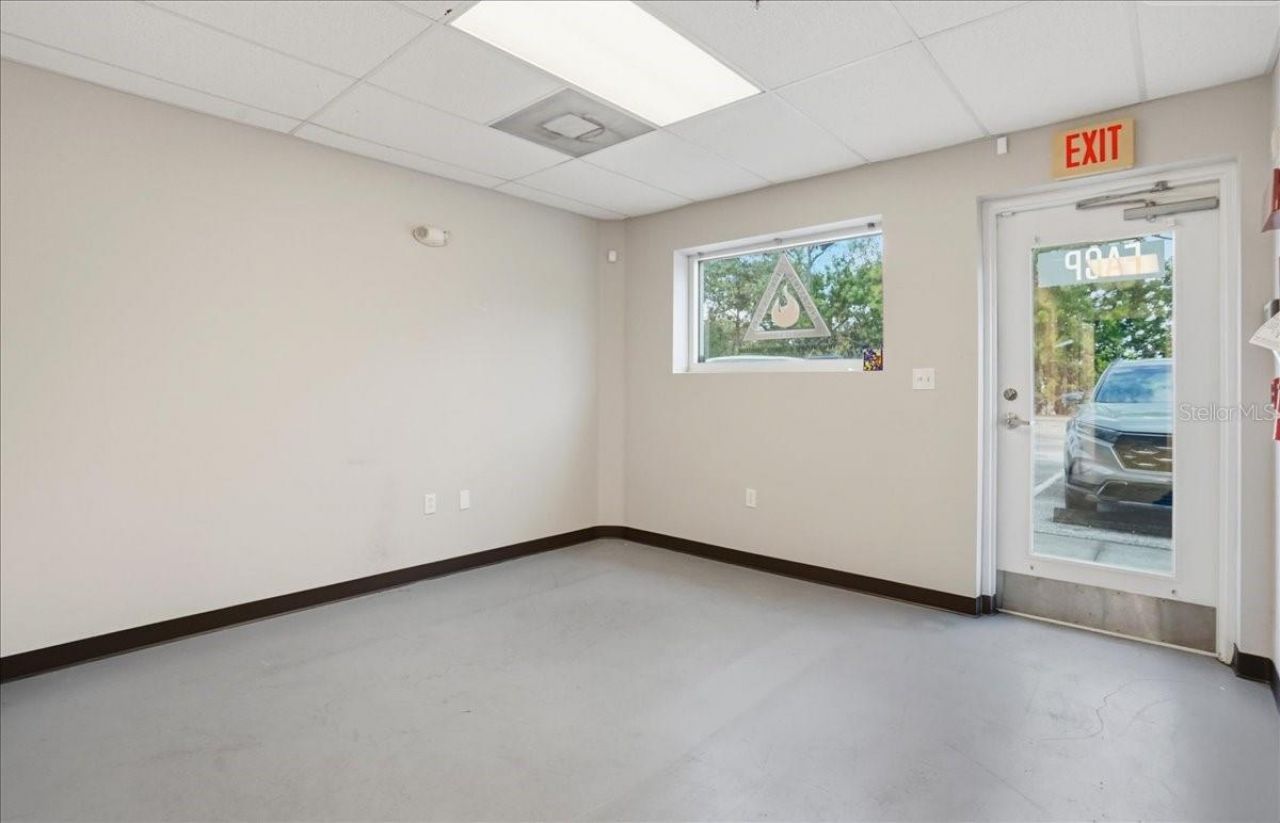 6612 26th Court E, Sarasota, FL 34243 Photo