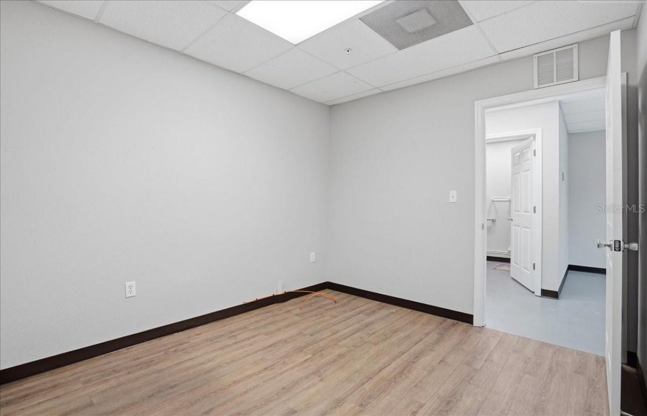 6612 26th Court E, Sarasota, FL 34243 Photo