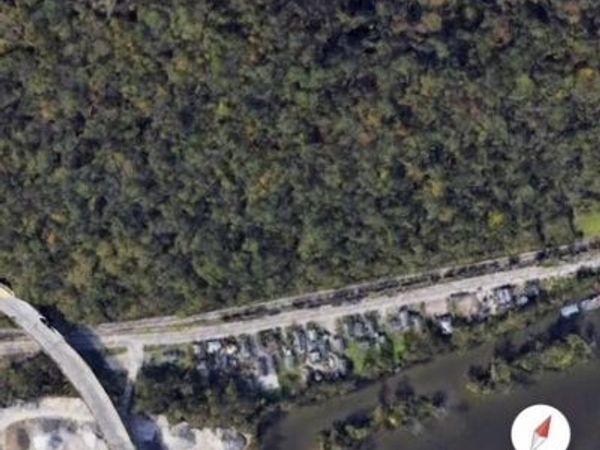 000 Roxalana Drive, Dunbar, WV 25064