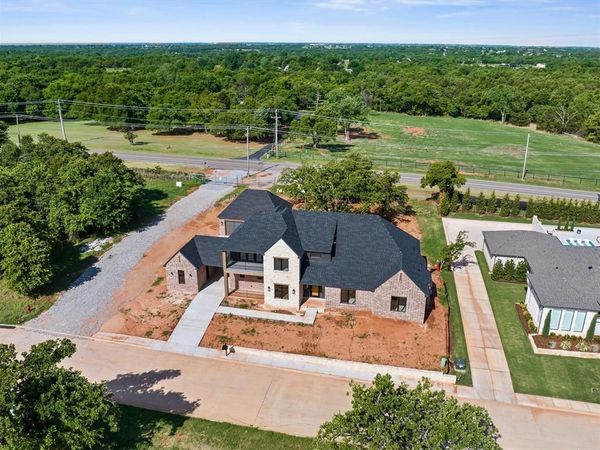 6201 Canopy Lane, Edmond, OK 73025