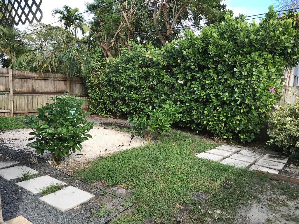 2858 N Dixie Highway, Boca Raton, FL 33431 Photo