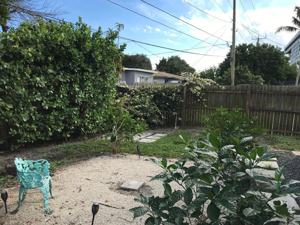 2858 N Dixie Highway, Boca Raton, FL 33431 Photo