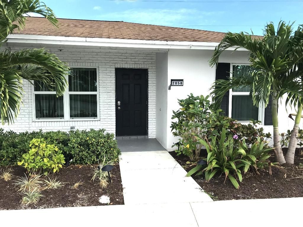 2858 N Dixie Highway, Boca Raton, FL 33431 Photo