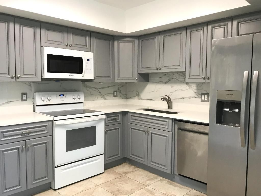 2858 N Dixie Highway, Boca Raton, FL 33431 Photo