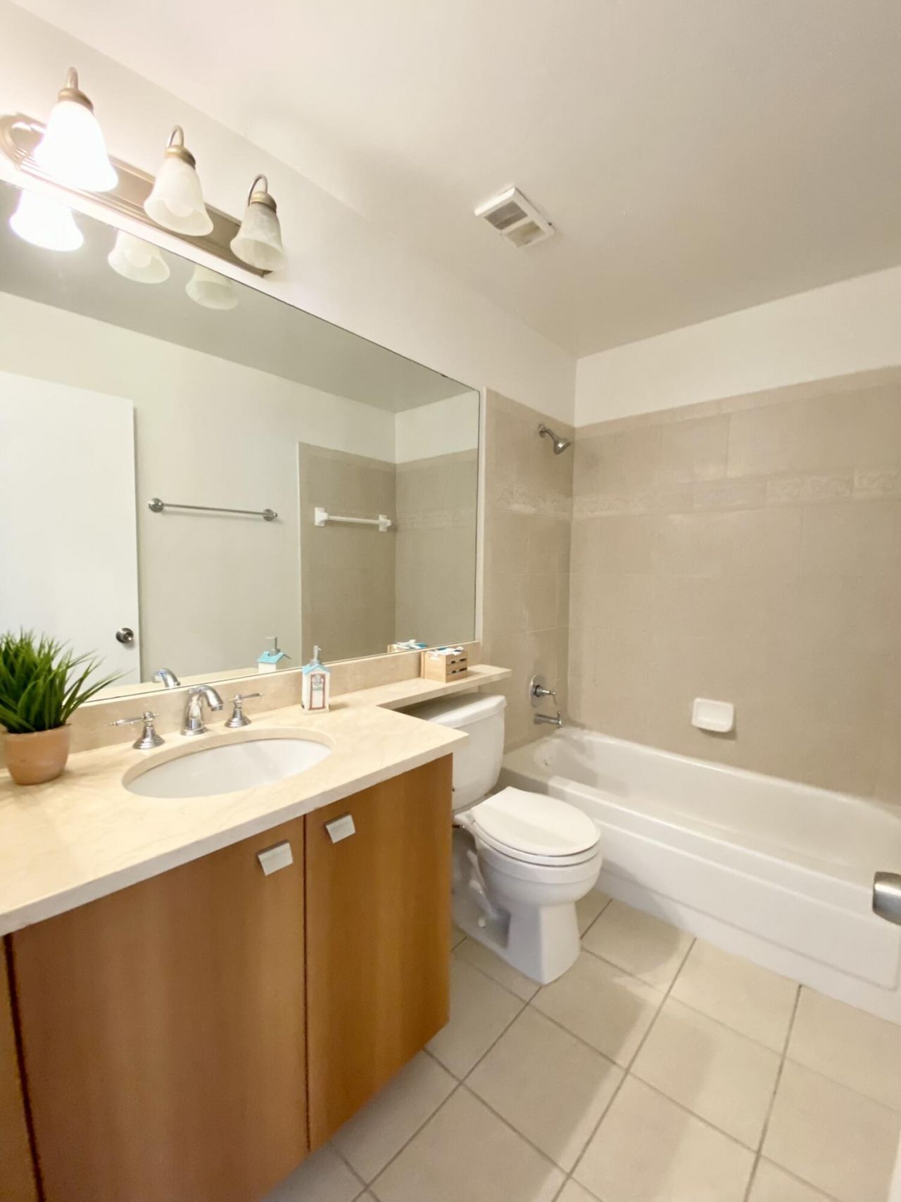 1001 S Crystal Way, Unit P, Delray Beach, FL 33444 Photo