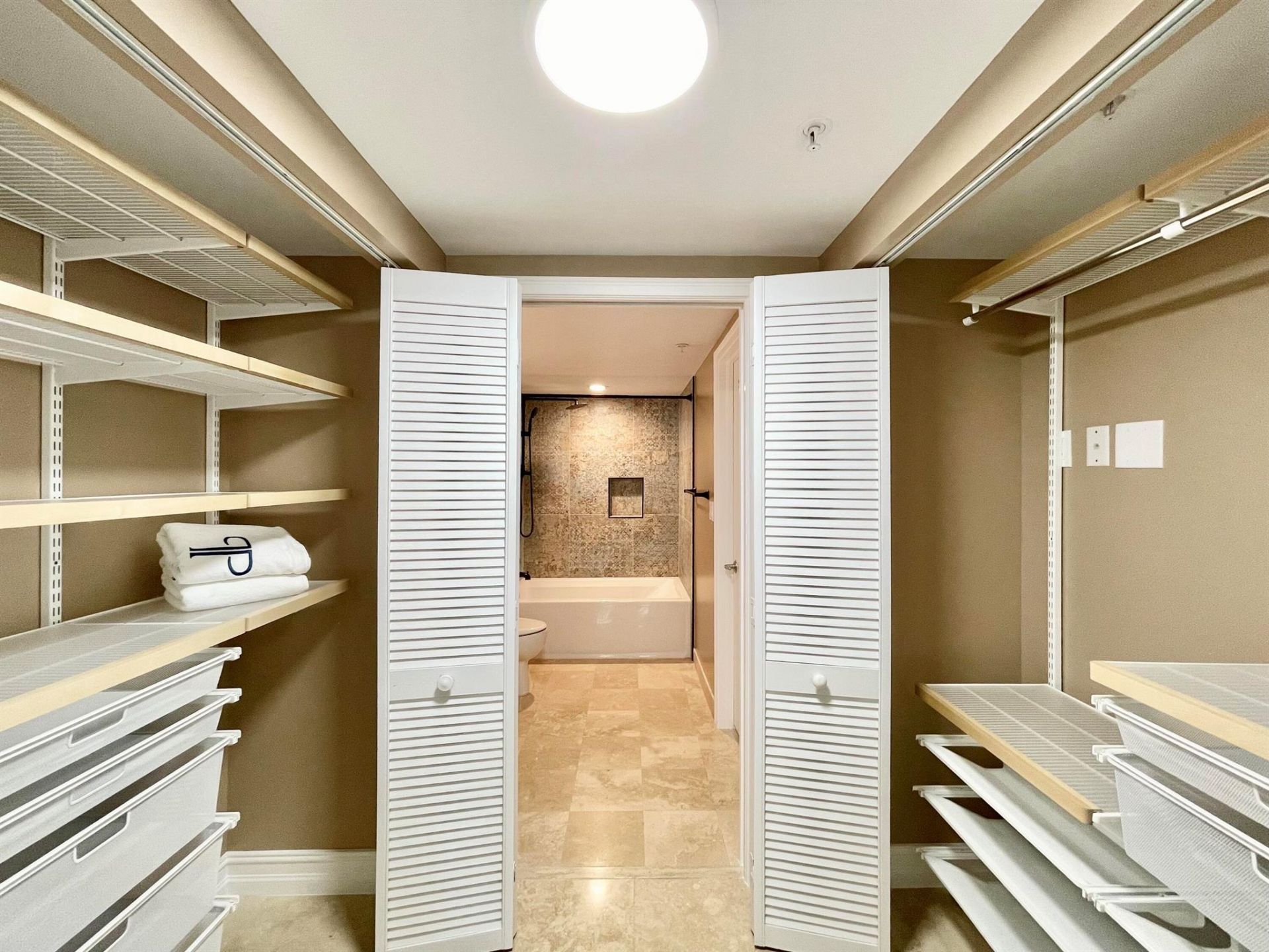 99 SE Mizner Boulevard, Unit 736, Boca Raton, FL 33432 Photo