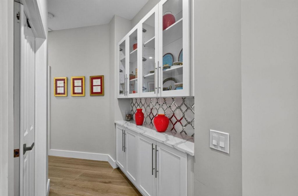 945 Bear Island Circle, West Palm Beach, FL 33409 Photo