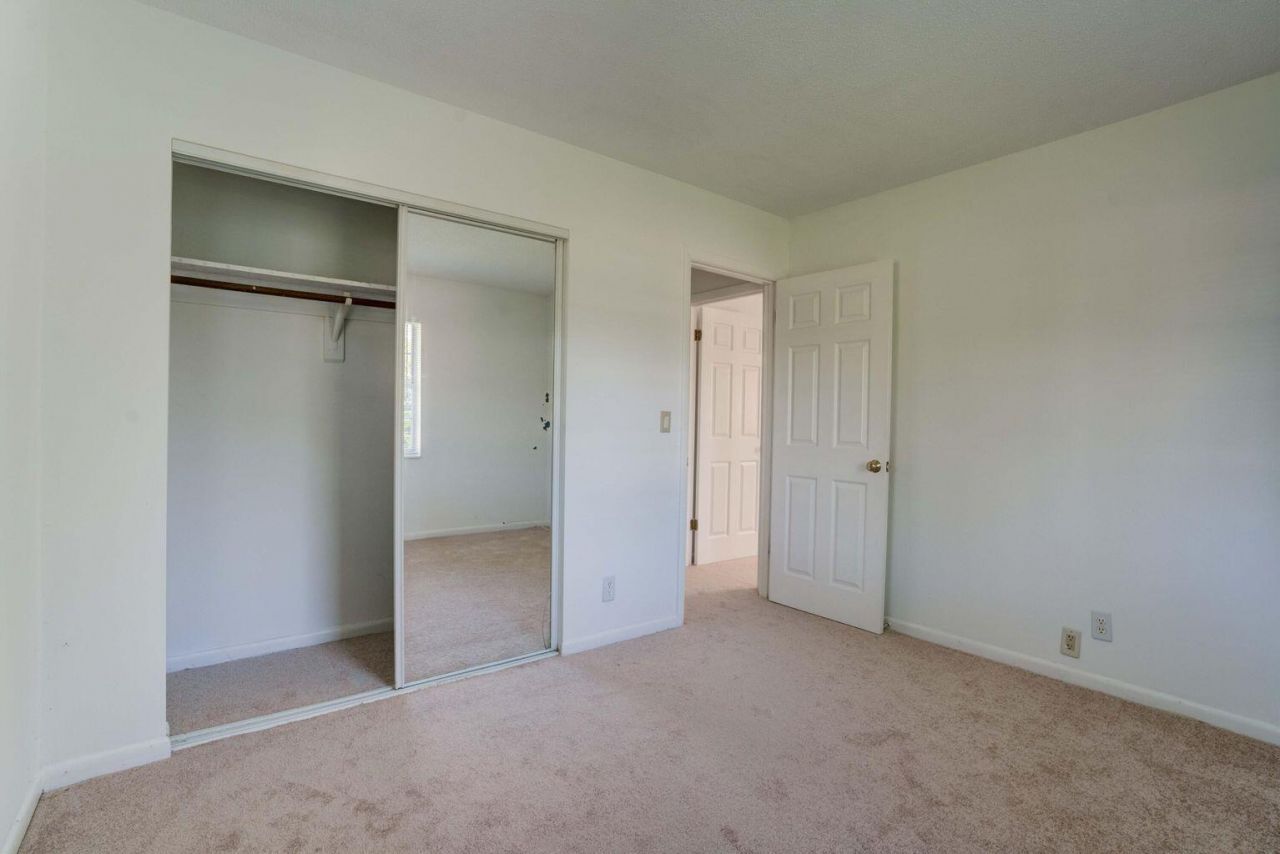 700 N Hepburn Avenue N, Jupiter, FL 33458 Photo