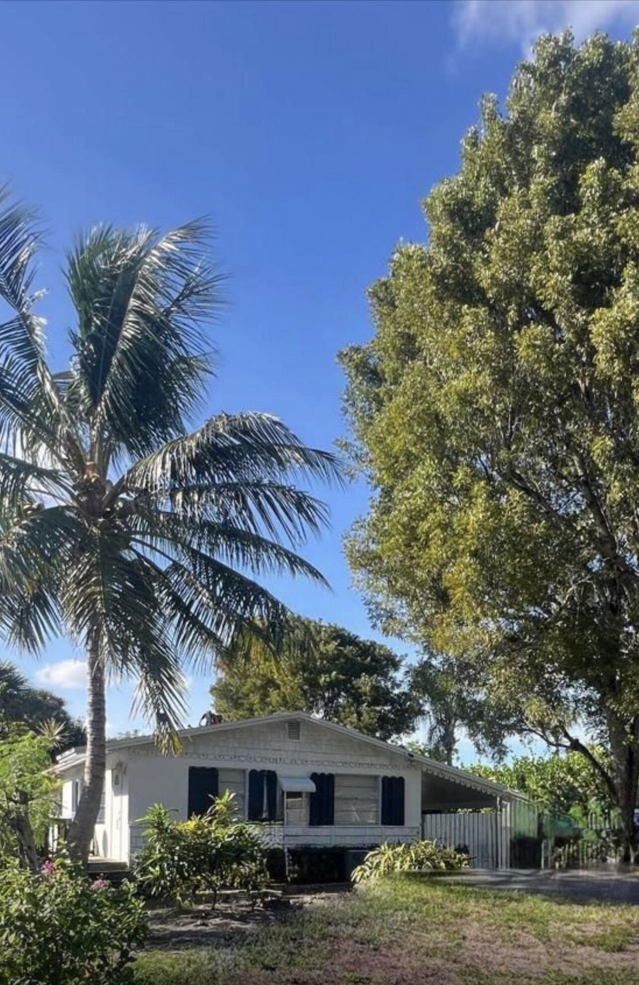 700 N Hepburn Avenue N, Jupiter, FL 33458 Photo