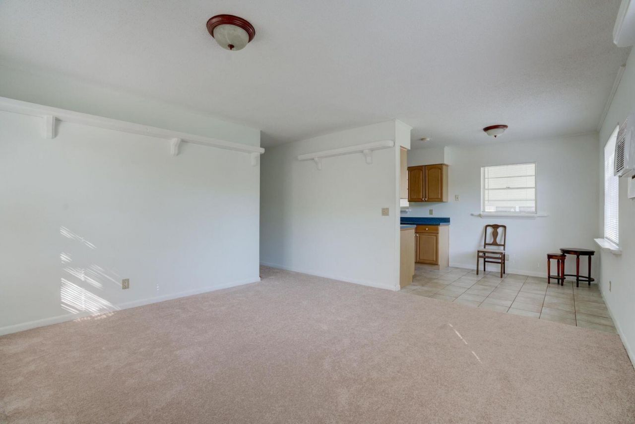 700 N Hepburn Avenue N, Jupiter, FL 33458 Photo