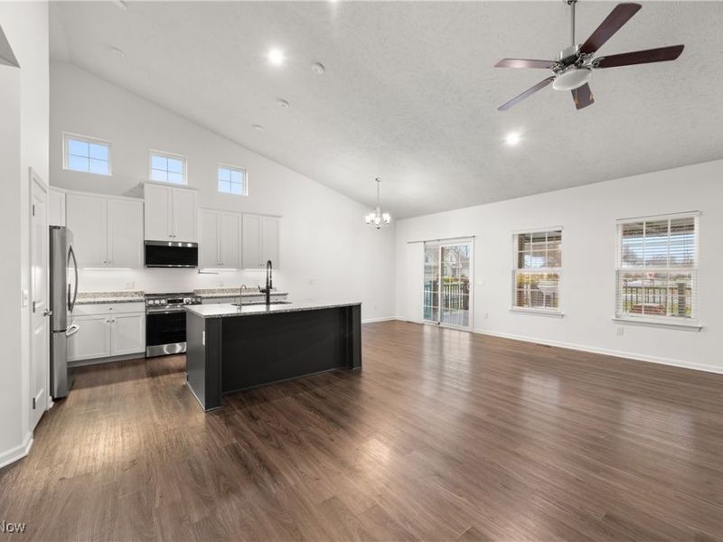 801 Willich Court, Lagrange, OH 44050 Photo 4