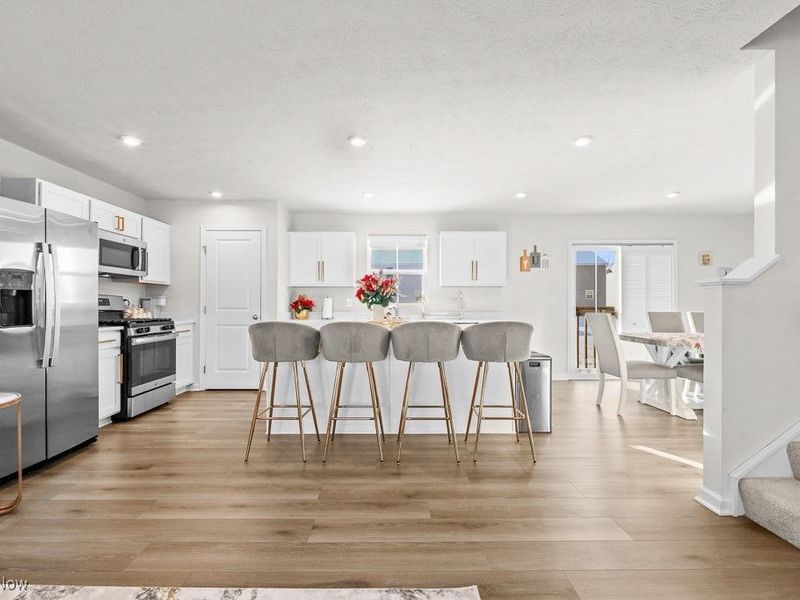 250 Leather Leaf Drive, Elyria, OH 44035 Photo 14