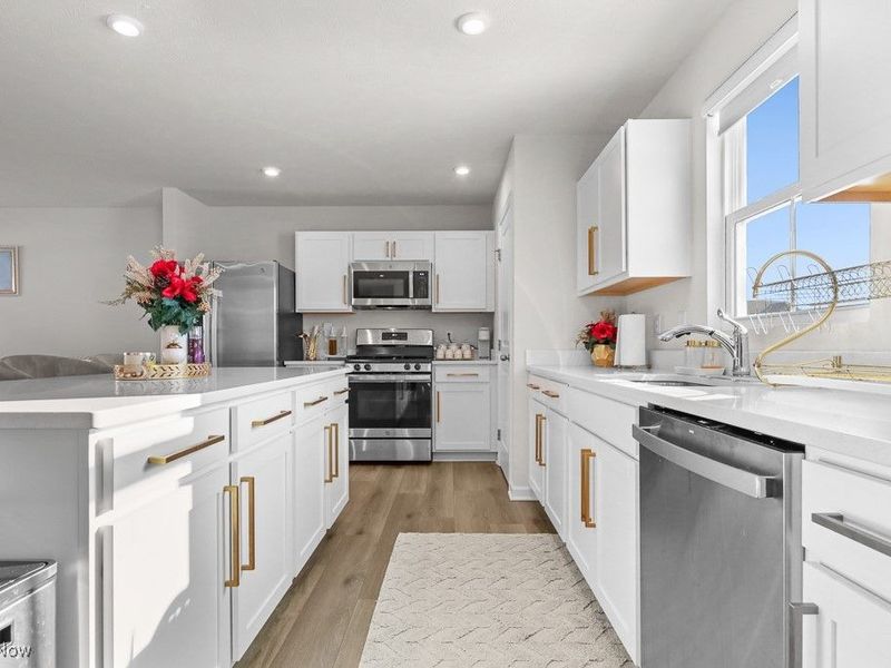 250 Leather Leaf Drive, Elyria, OH 44035 Photo 9