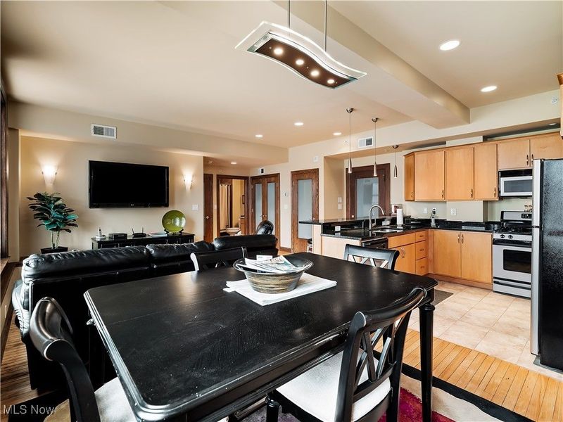 140 Public Square, Unit 402, Cleveland, OH 44114 Photo 18