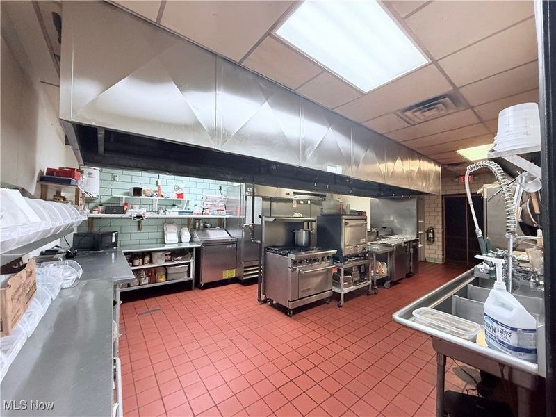 28 Penn Avenue SE, Massillon, OH 44646 Photo 13