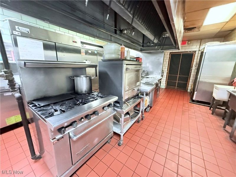 28 Penn Avenue SE, Massillon, OH 44646 Photo 16