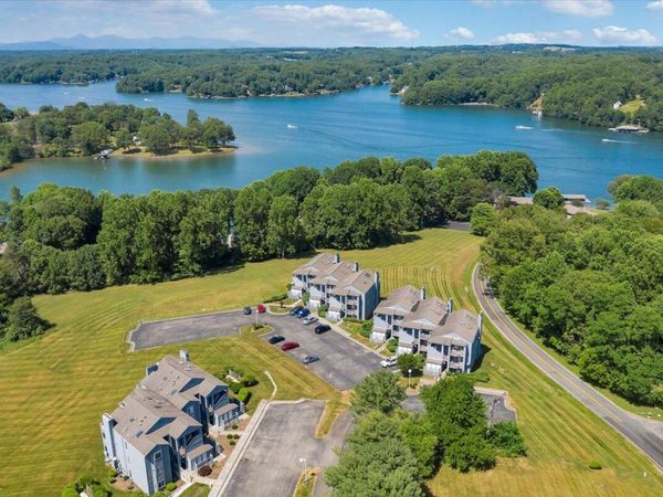 71 Waterside CIR , Unit D-6, Moneta, VA 24121