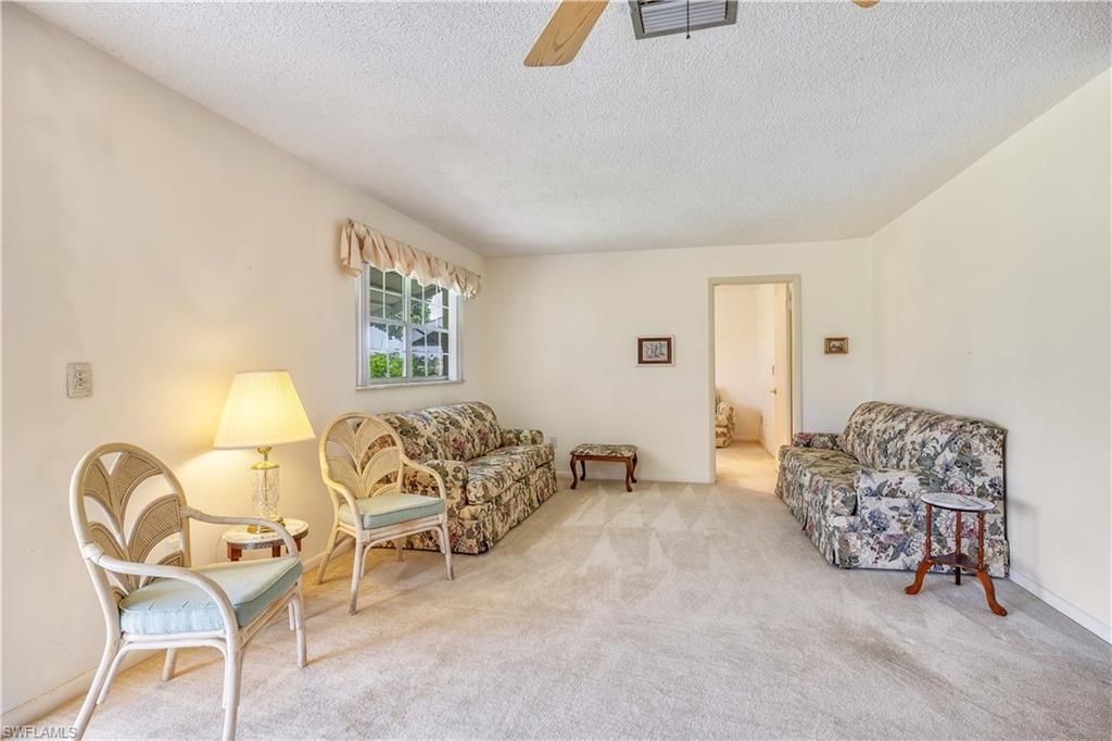 6992 Edgewater Cir, Fort Myers, FL 33919 Photo