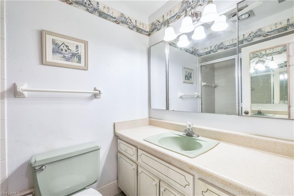 6992 Edgewater Cir, Fort Myers, FL 33919 Photo
