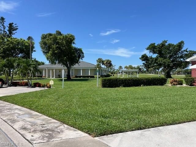 6992 Edgewater Cir, Fort Myers, FL 33919 Photo