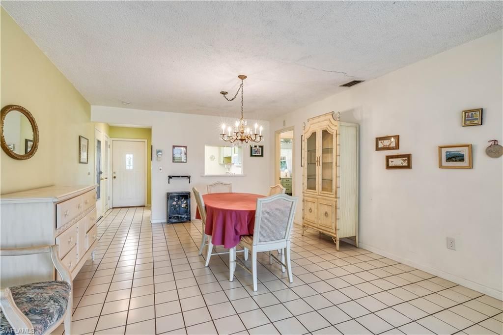 6992 Edgewater Cir, Fort Myers, FL 33919 Photo