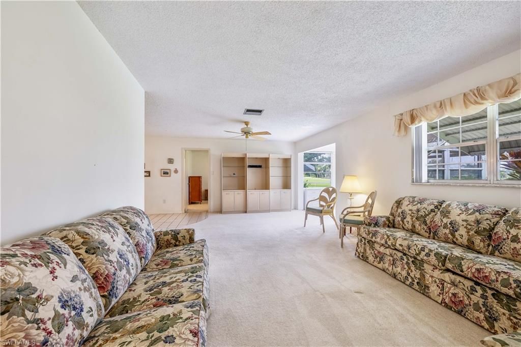 6992 Edgewater Cir, Fort Myers, FL 33919 Photo