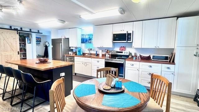 5519 Sir Walter Way, North Fort Myers, FL 33917 Photo