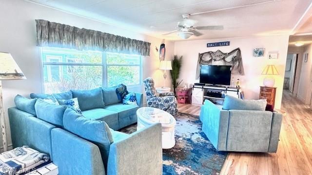 5519 Sir Walter Way, North Fort Myers, FL 33917 Photo