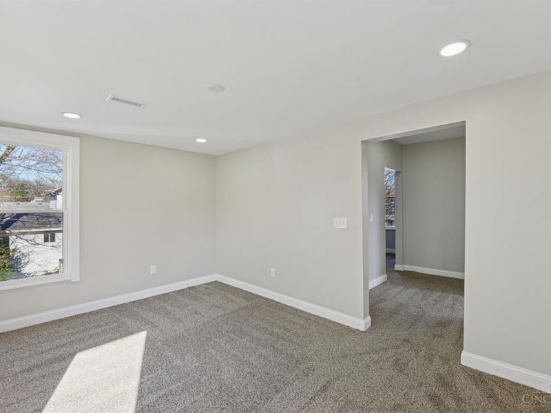 8081 Woodbine Avenue, Cincinnati, OH 45216 Photo 21