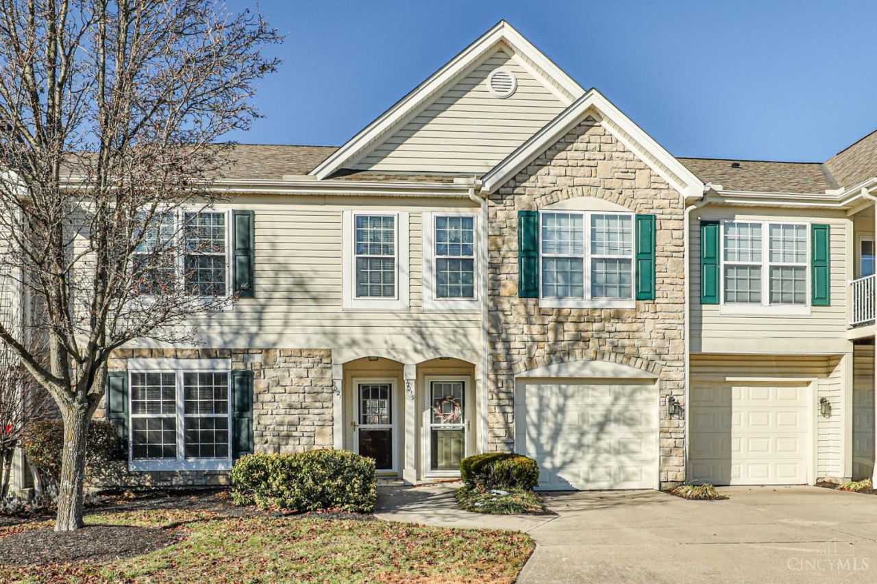 2021 Commons Circle, Unit 2F, Batavia Twp, OH 45103 Main Photo