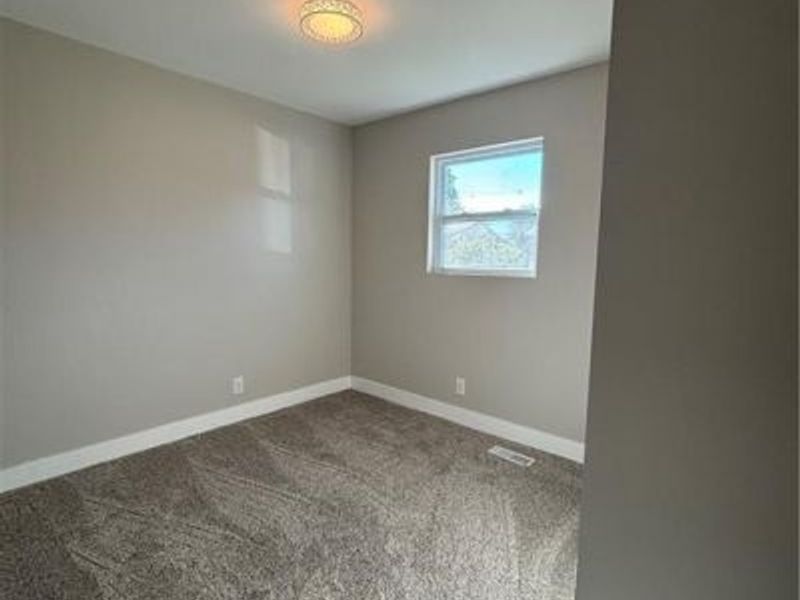 4901 Tenshaw Drive, Dayton, OH 45417 Photo 9