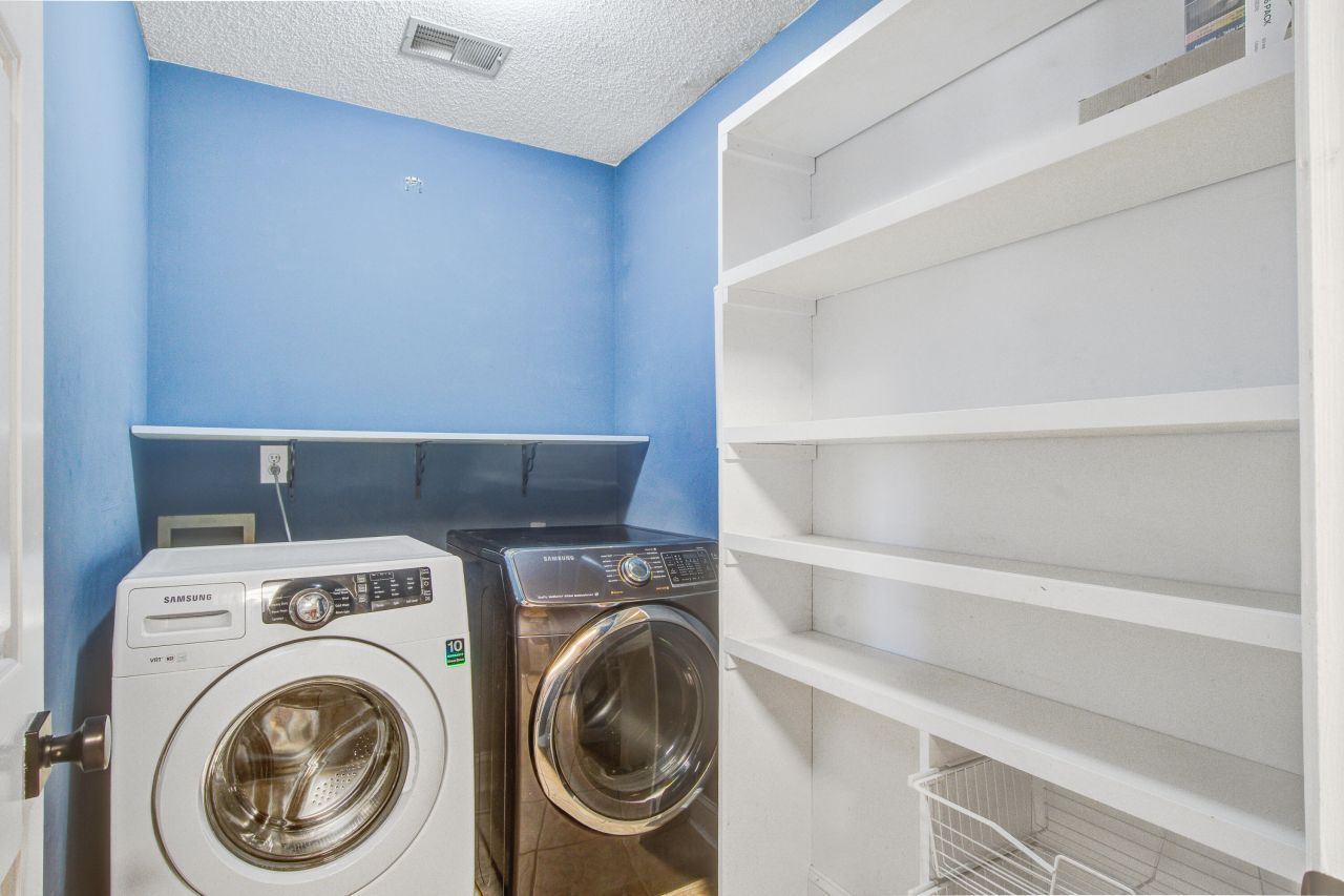 11 Stutz Court Photo 12