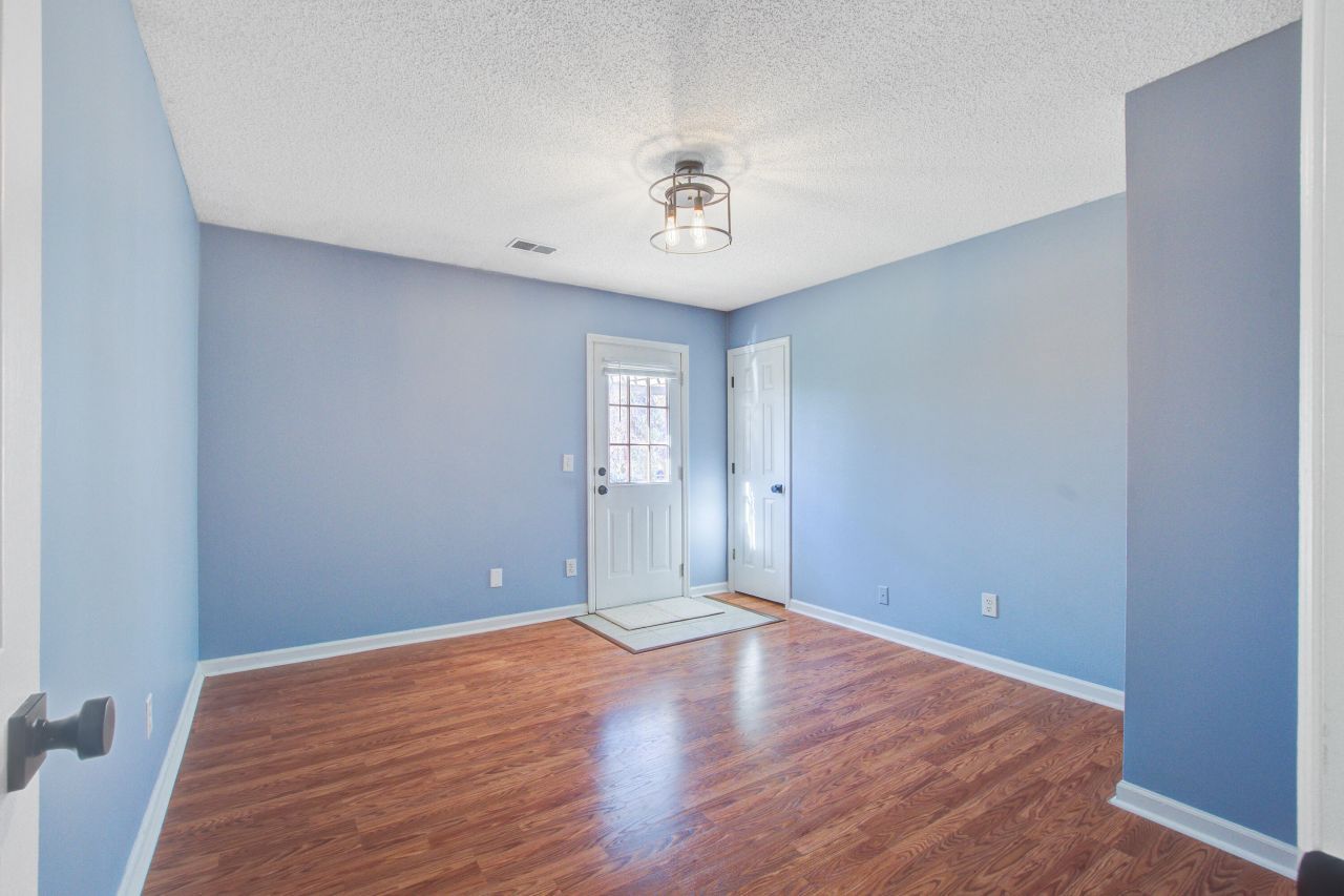 11 Stutz Court Photo 18