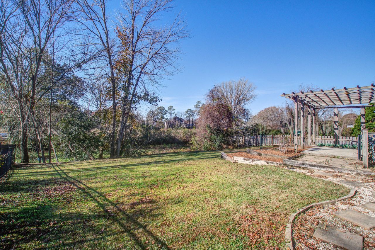 11 Stutz Court Photo 27