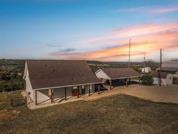 228 Private Road 2122, Meridian, TX 76665