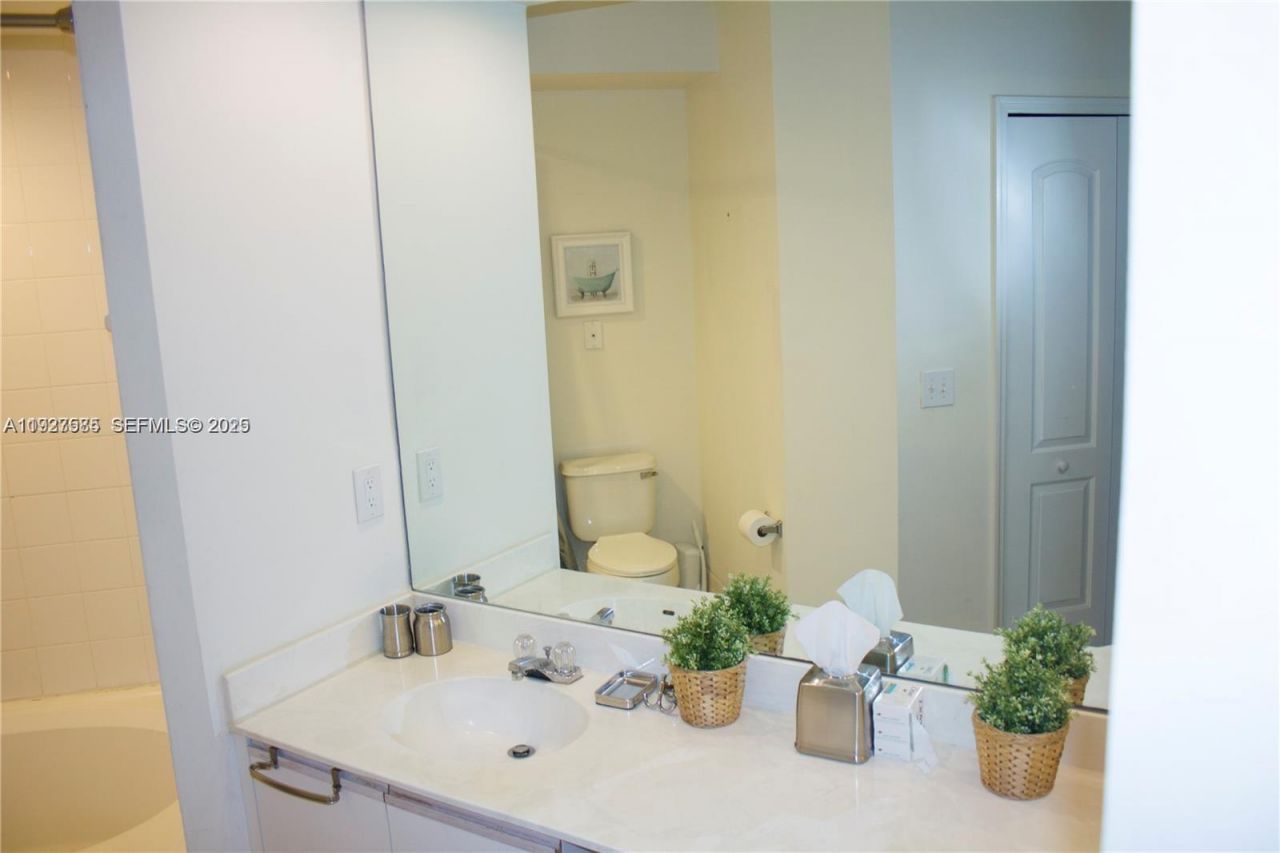 3145 NE 184th St, Unit 5306, Aventura, FL 33160 Photo