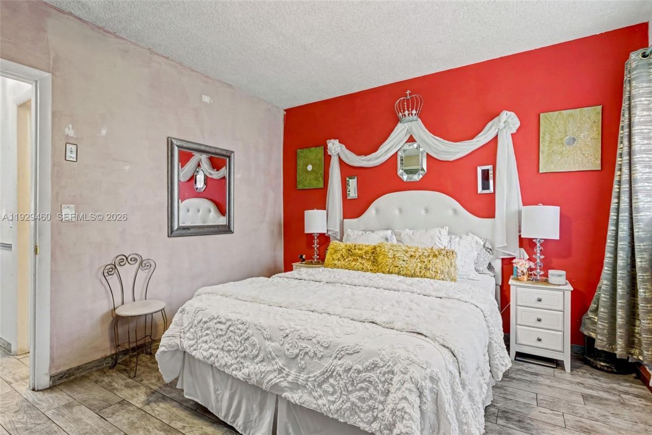 815 SW 10th Ter, Unit 3V, Hallandale Beach, FL 33009 Photo