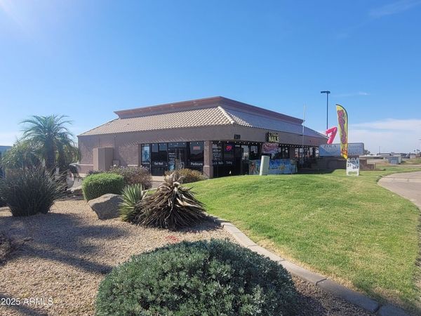 6209 E MAIN Street, Mesa, AZ 85205