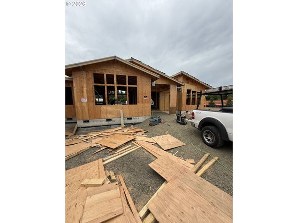 4577 SW MONARCH LN, Wilsonville, OR 97070