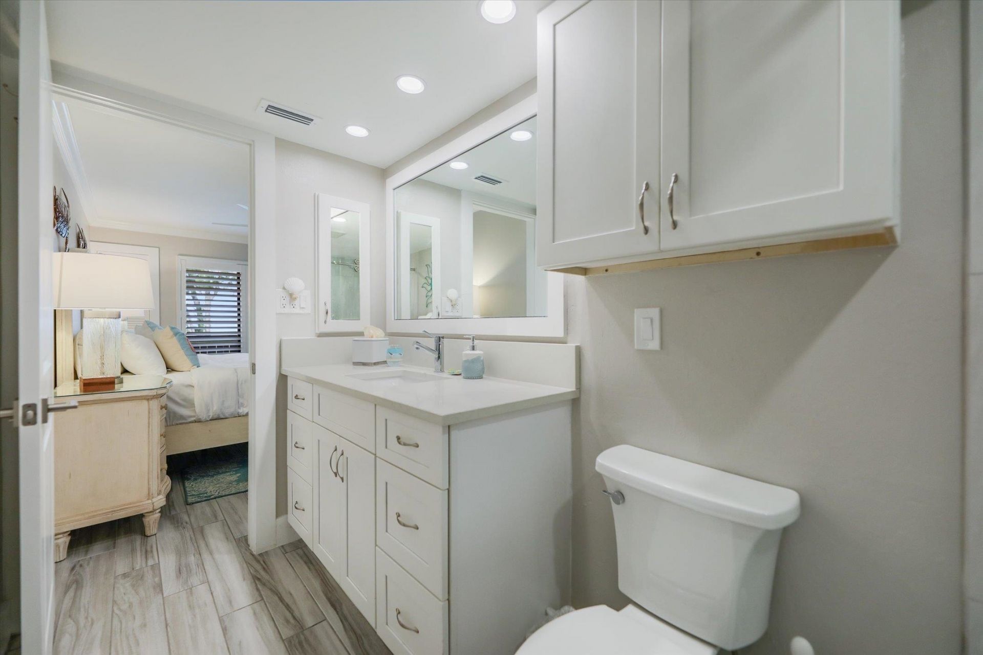 1403 Beach Cottages, Unit 1403, Captiva, FL 33924 Photo