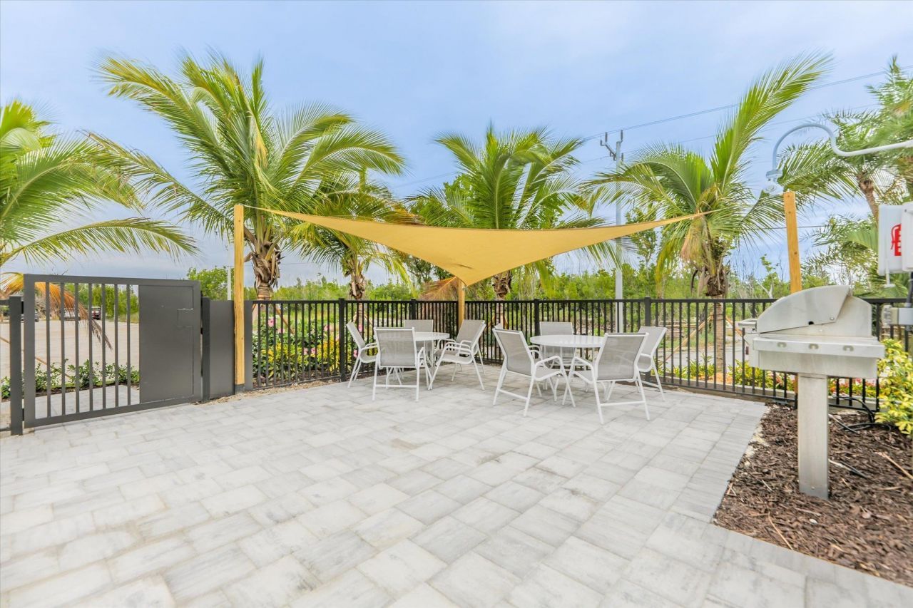 1403 Beach Cottages, Unit 1403, Captiva, FL 33924 Photo