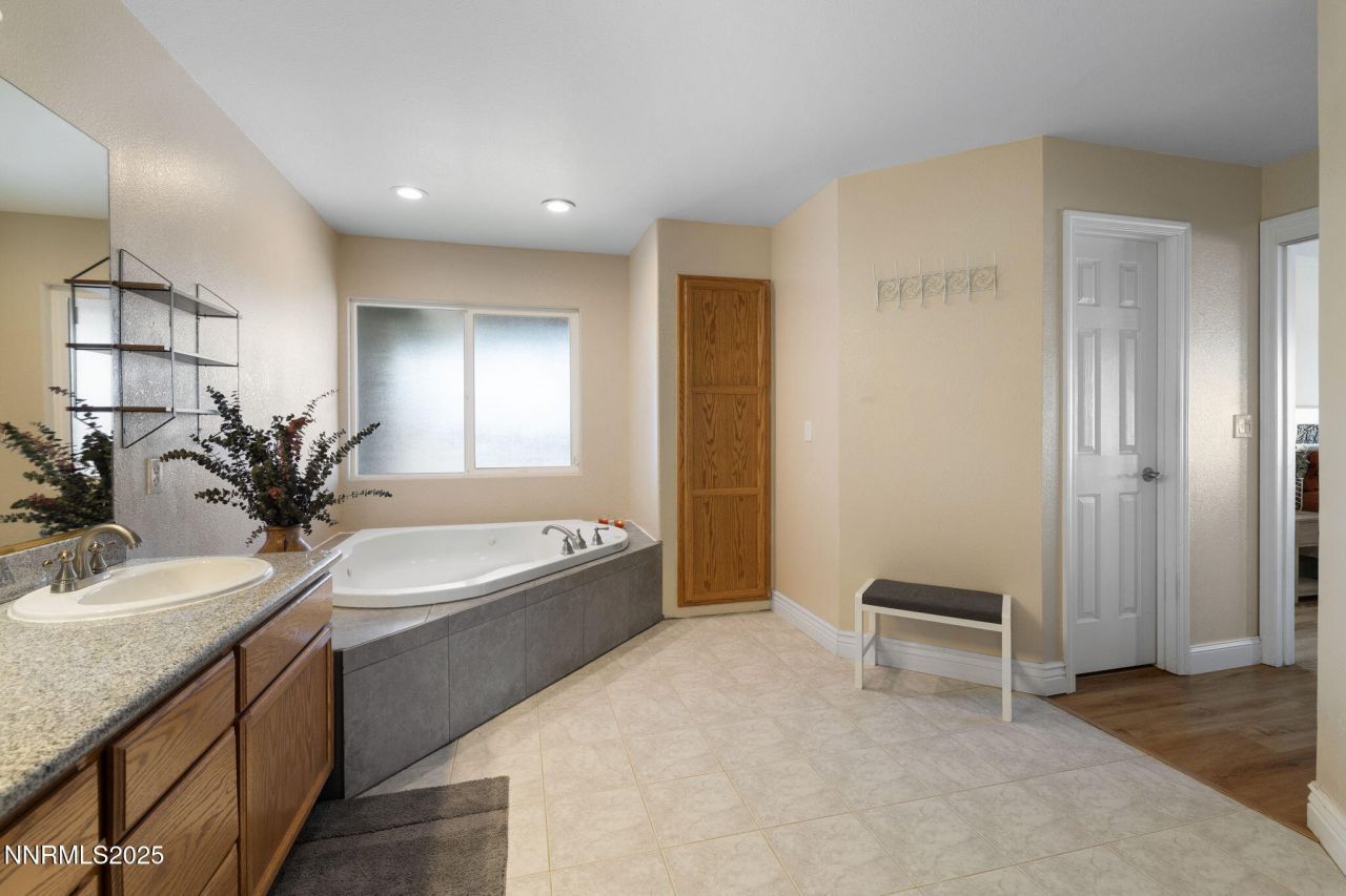 8495 Eaglenest Road, Sparks, NV 89436 Photo