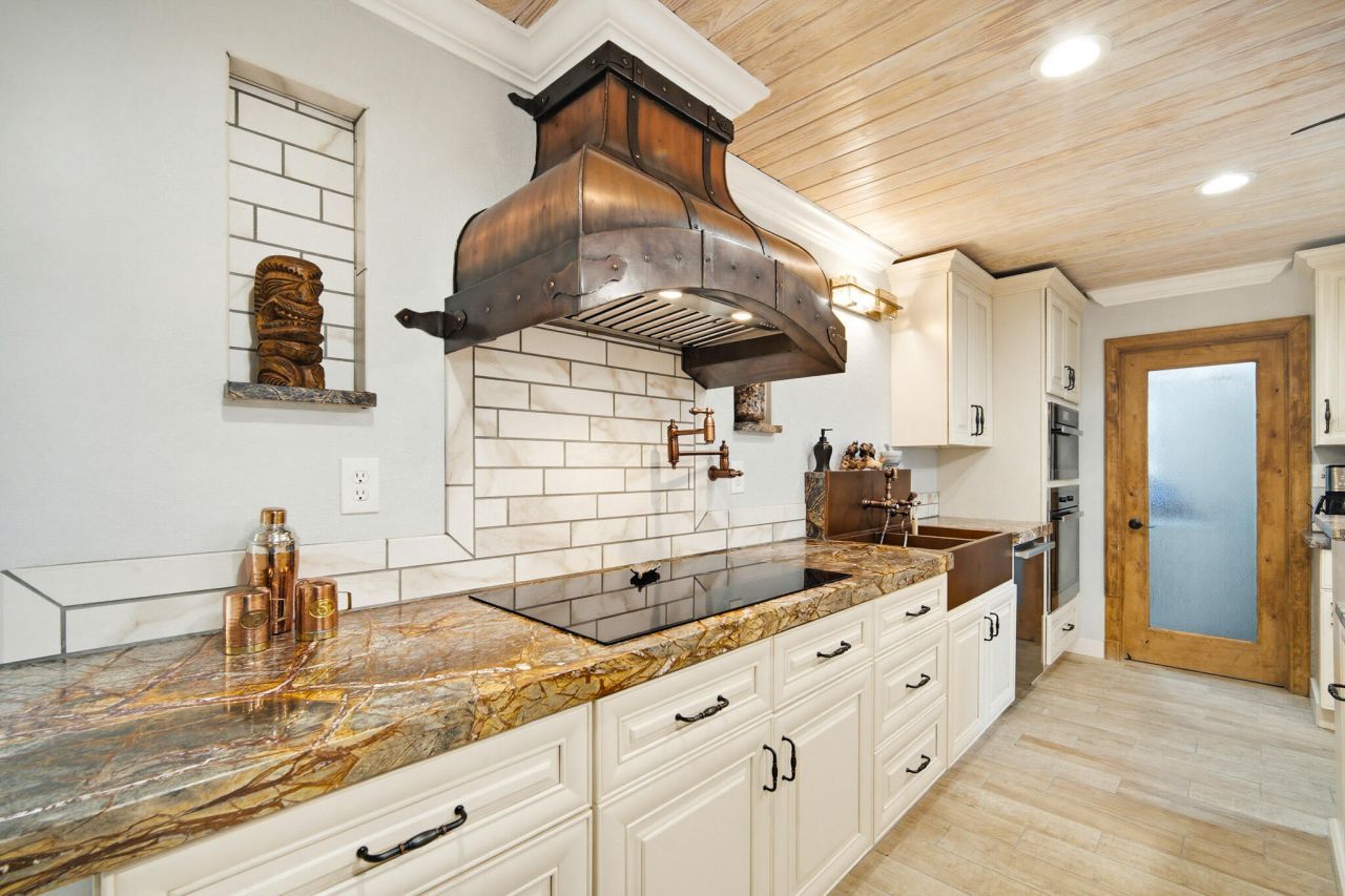 16941 Driftwood Lane, Sugarloaf, FL 33042 Photo