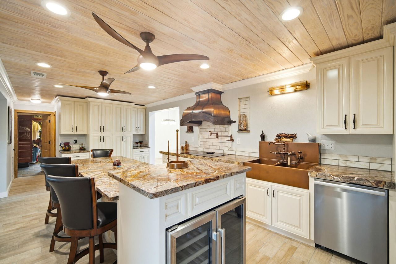 16941 Driftwood Lane, Sugarloaf, FL 33042 Photo