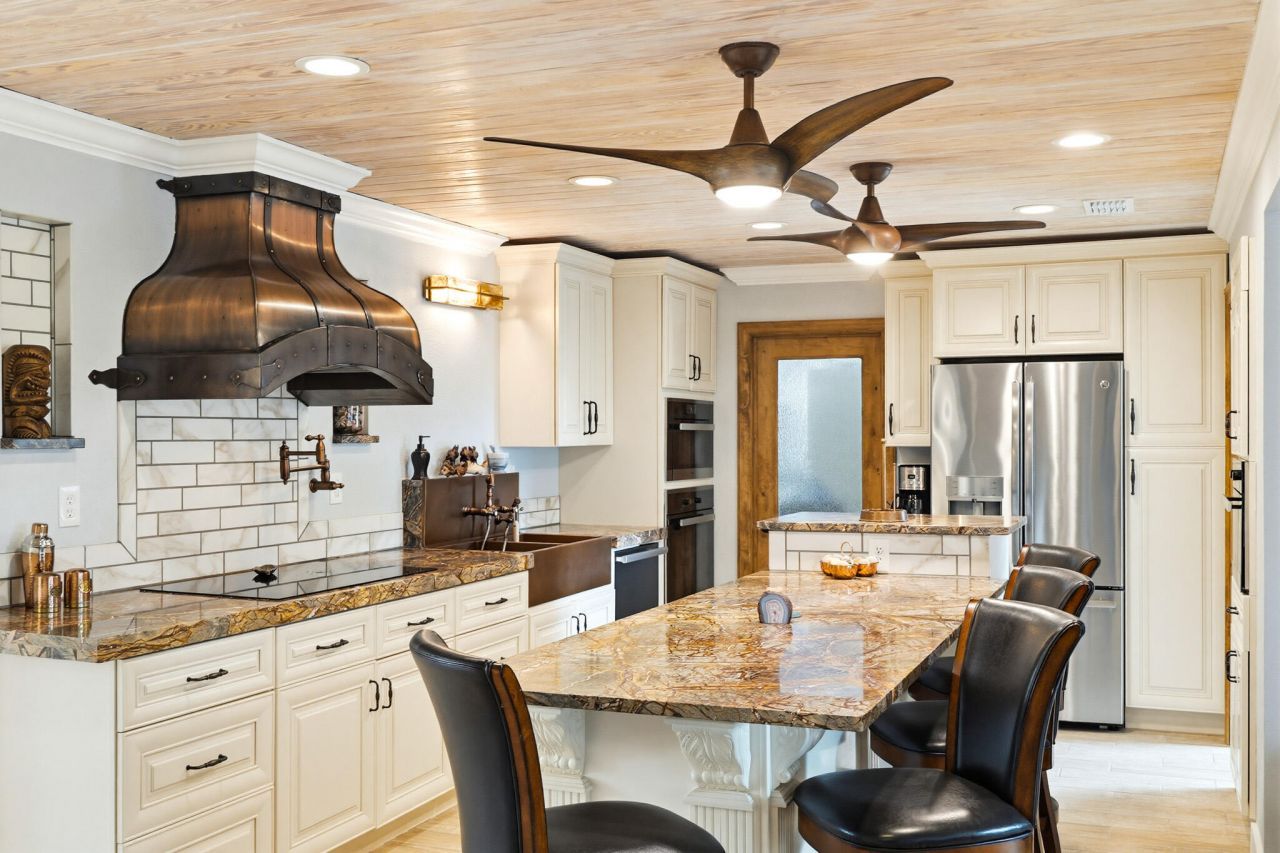 16941 Driftwood Lane, Sugarloaf, FL 33042 Photo