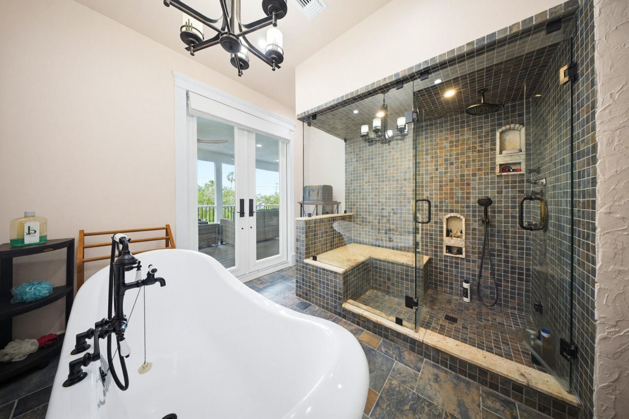 16941 Driftwood Lane, Sugarloaf, FL 33042 Photo