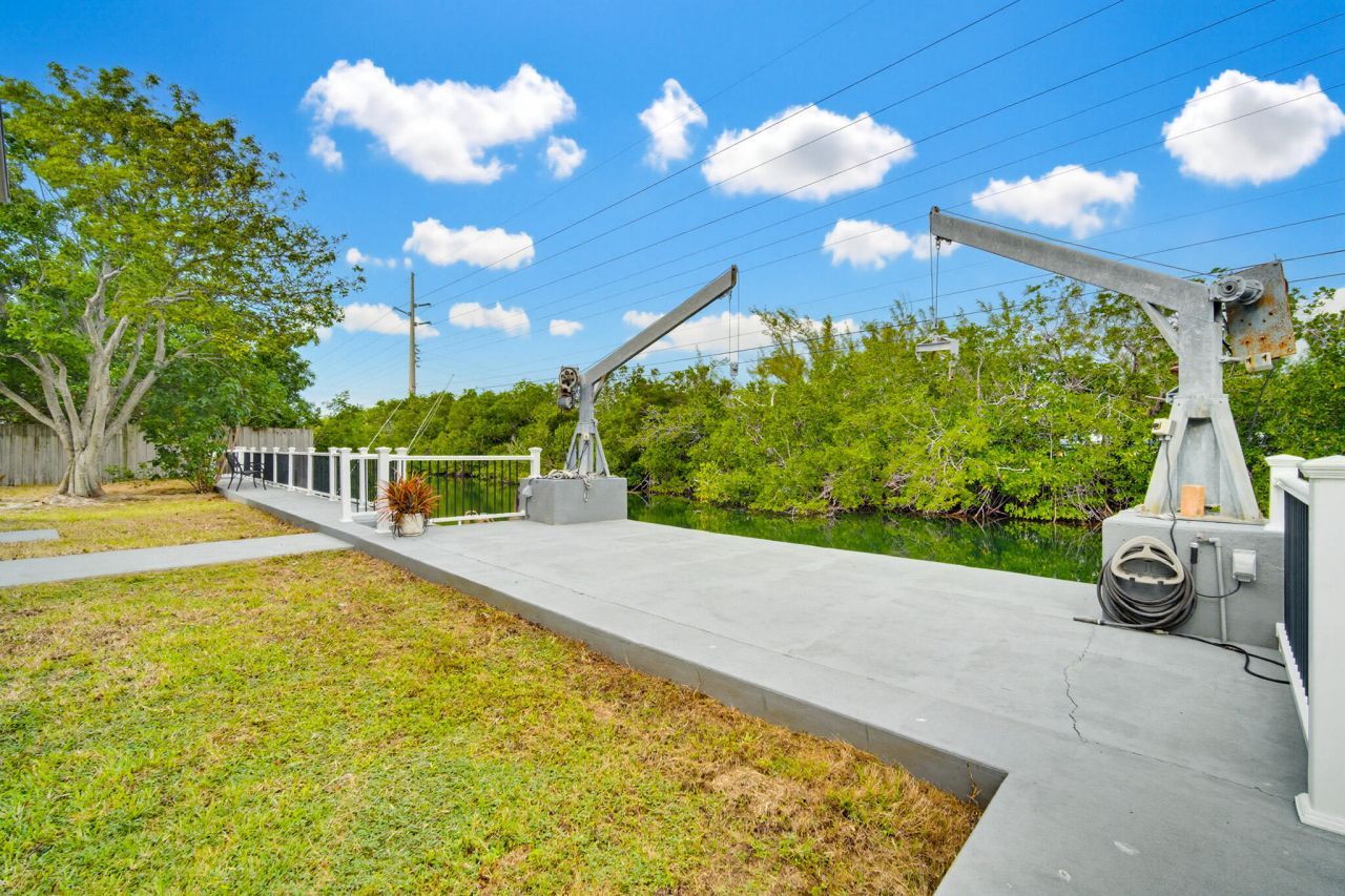 16941 Driftwood Lane, Sugarloaf, FL 33042 Photo