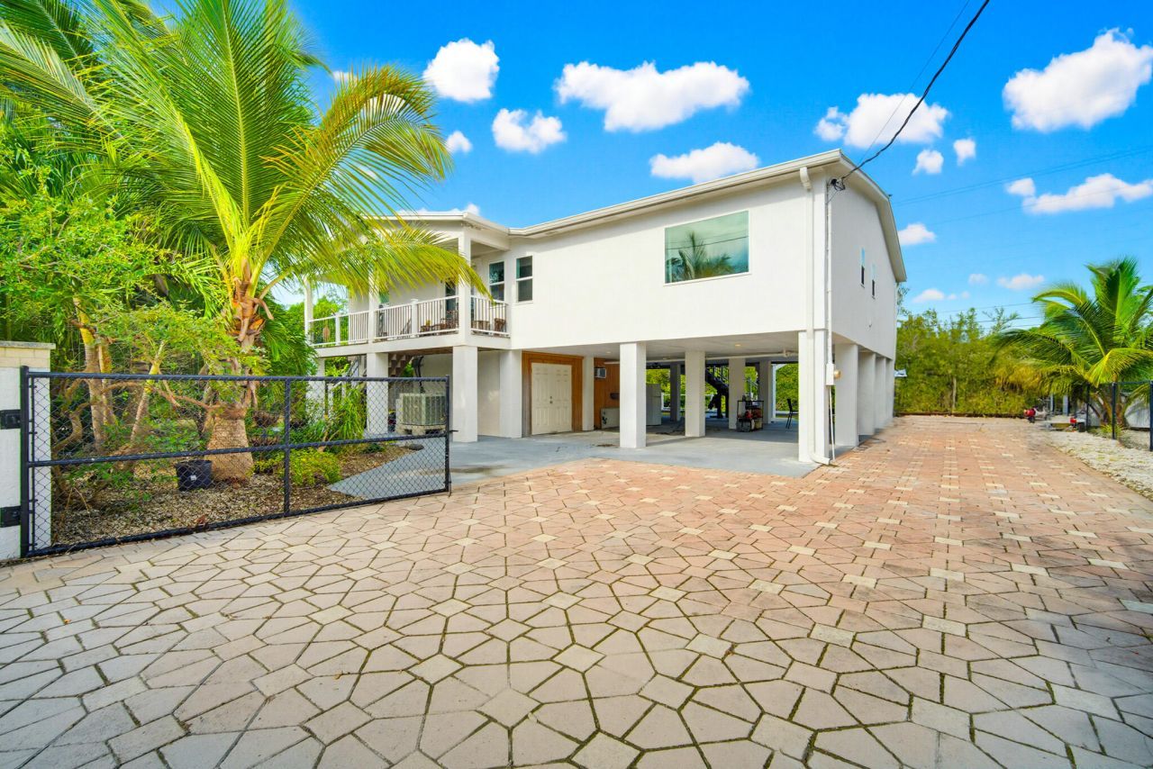 16941 Driftwood Lane, Sugarloaf, FL 33042 Photo