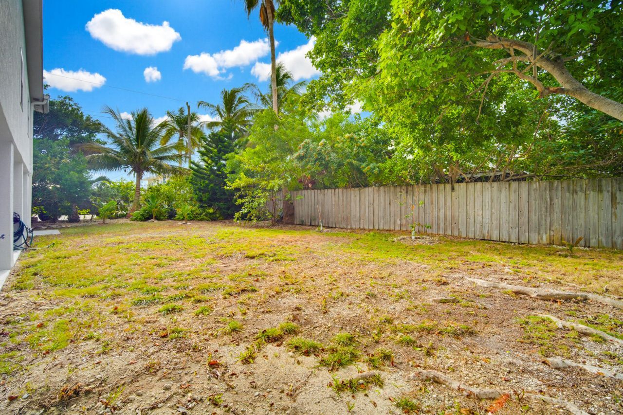 16941 Driftwood Lane, Sugarloaf, FL 33042 Photo