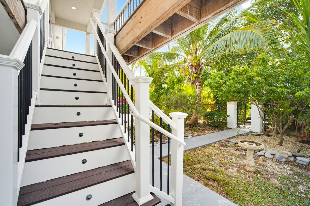 16941 Driftwood Lane, Sugarloaf, FL 33042 Photo